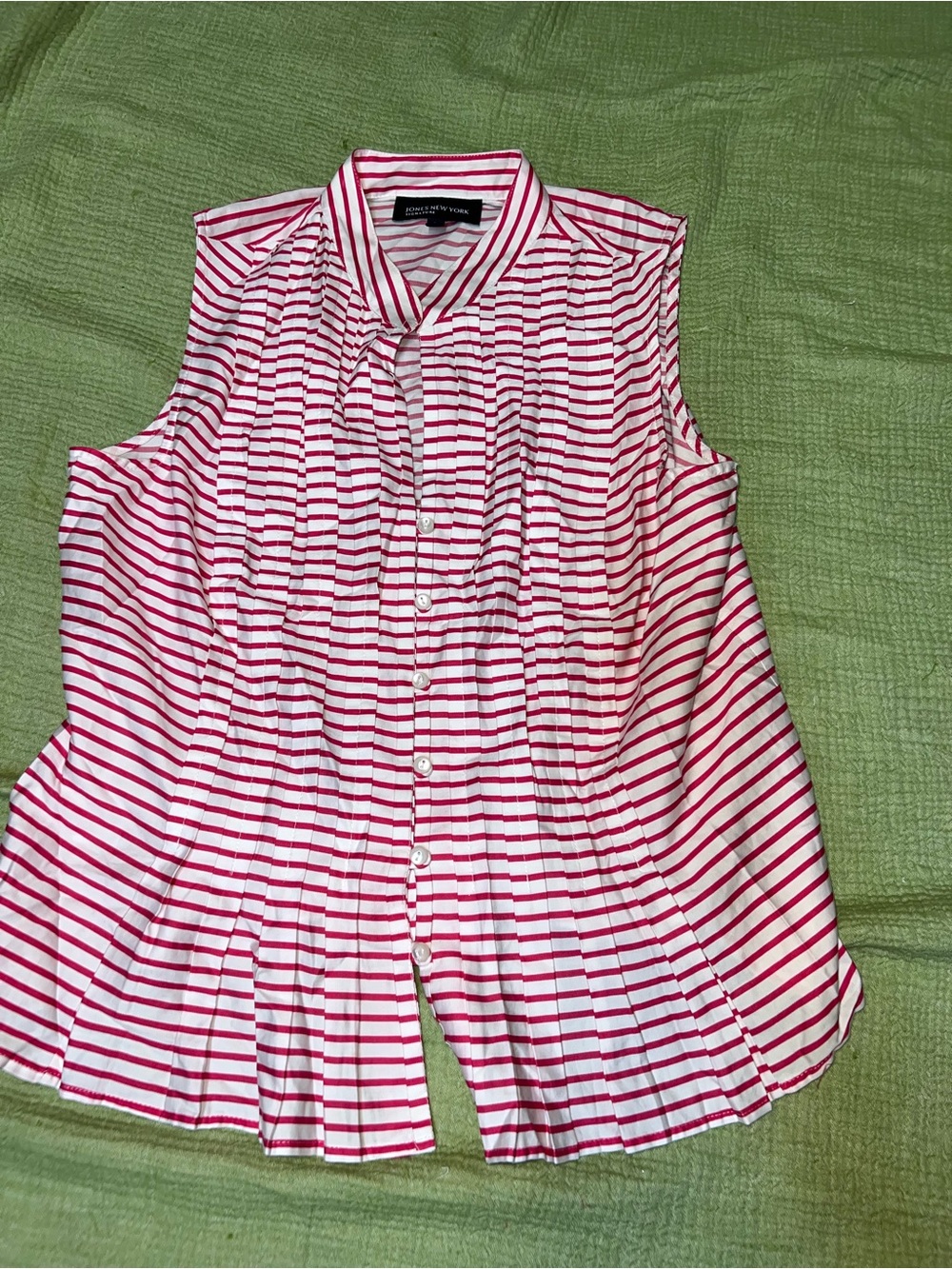 Jones New York Pink and White Sleeveless Striped Button-Down Top